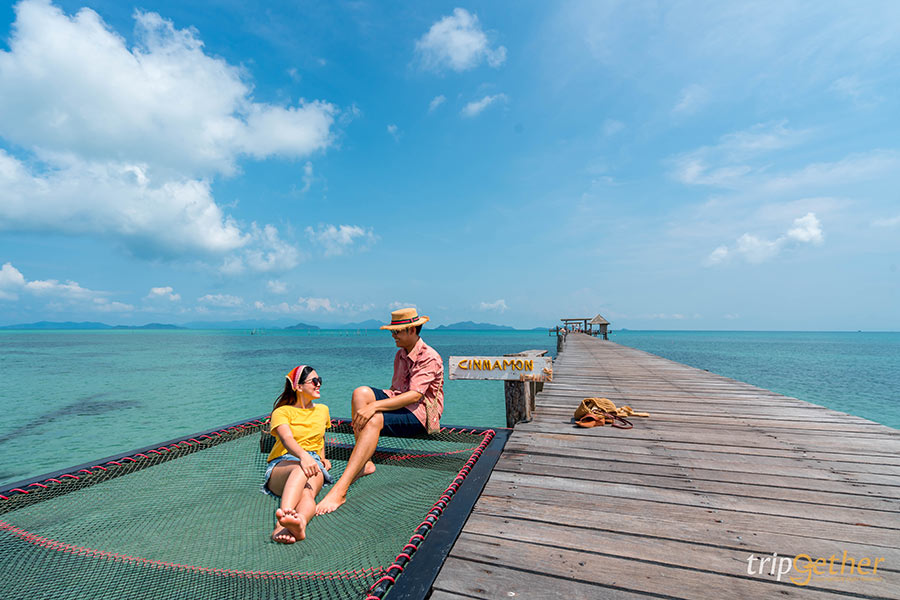 7 ที่พักมีเปลตาข่ายริมทะเล ชมวิวคลื่นแบบไม่มีอะไรมากั้น!