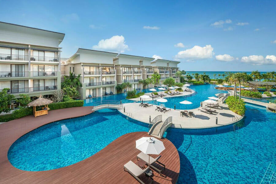 8 ที่พักเขาหลัก พังงา วิวทะเลอันดามัน จ่ายไม่เกินคนละ 2,000