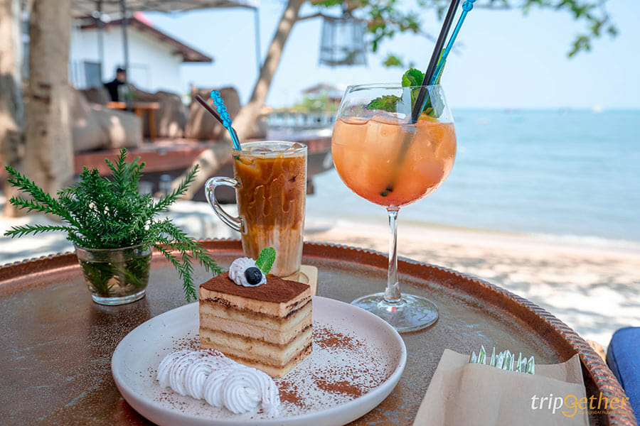 5 Beach Cafe บางเสร่ กินลมชมวิวทะเลได้แบบ 180 องศา 