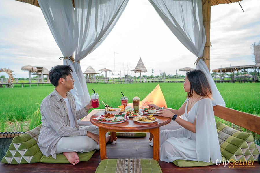 6 ร้านก๋วยเตี๋ยวกลางทุ่งนา นั่งชิลล์ท่ามกลางบรรยากาศสบาย