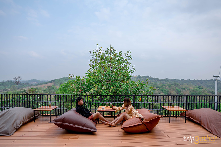 เปิดประตูก้าวลงสระ