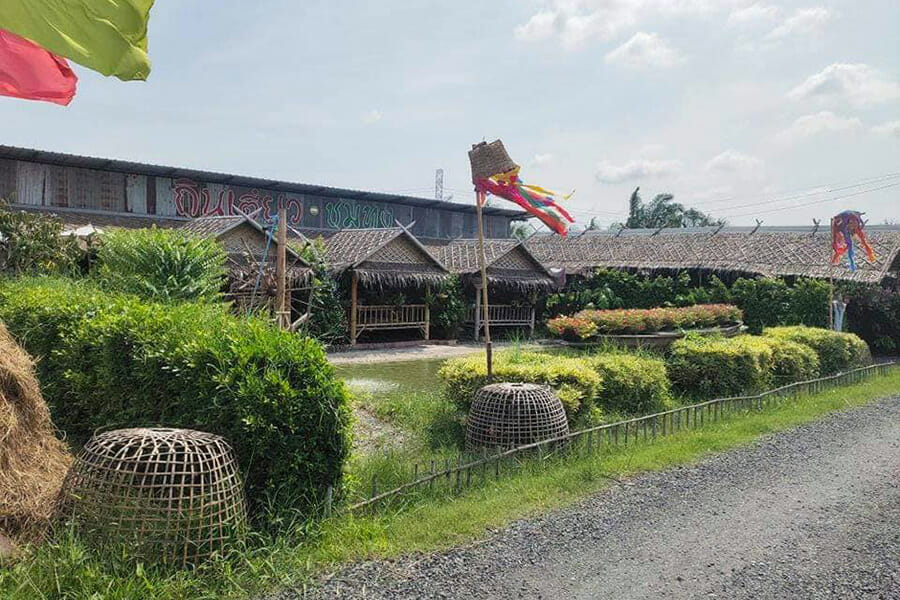 6 ร้านก๋วยเตี๋ยวกลางทุ่งนา นั่งชิลล์ท่ามกลางบรรยากาศสบาย