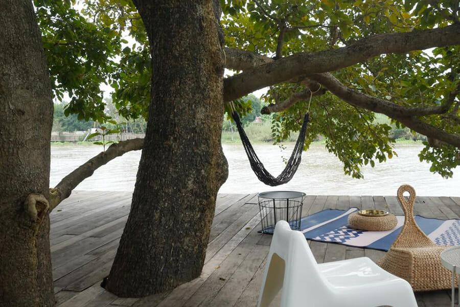 5 ที่พักริมน้ำเหมาหลังใกล้กรุงเทพ นอนชิลล์บรรยากาศฉ่ำ!