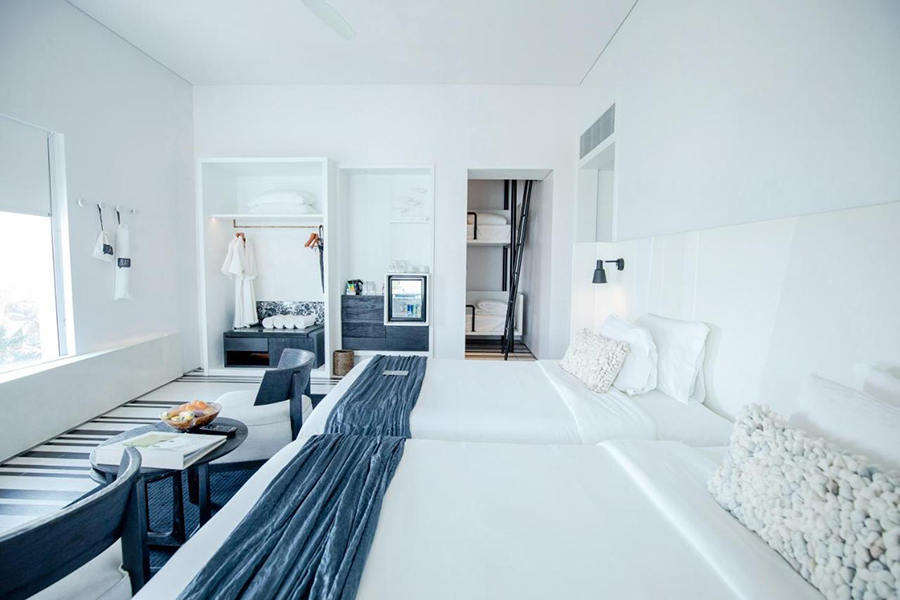 สระว่ายน้ำอินฟินิตี้พูล