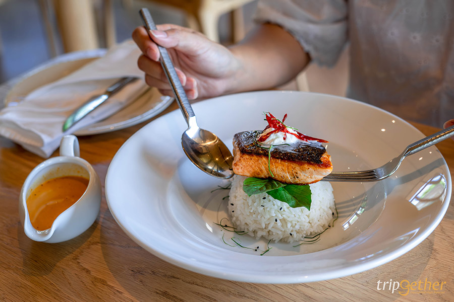 5 คาเฟ่กาญจนบุรี ริมน้ำ เหมาะกับการชวนเพื่อนมานั่งชิลล์ 