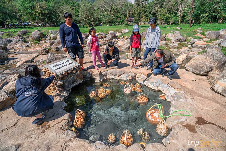 5 น้ำพุร้อนสวยภาคเหนือ บรรยากาศชิลล์ น่าชวนเพื่อนไปแช่