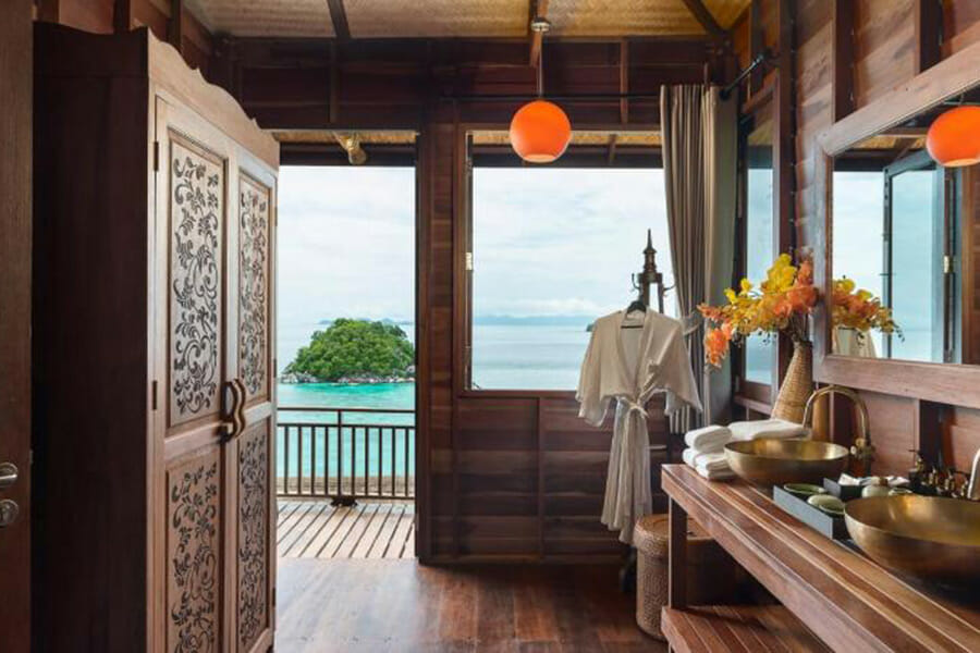 8 ที่พักเกาะหลีเป๊ะ วิวทะเล เกาะสวยน้ำใสไม่แพ้ทะเลมัลดีฟส์