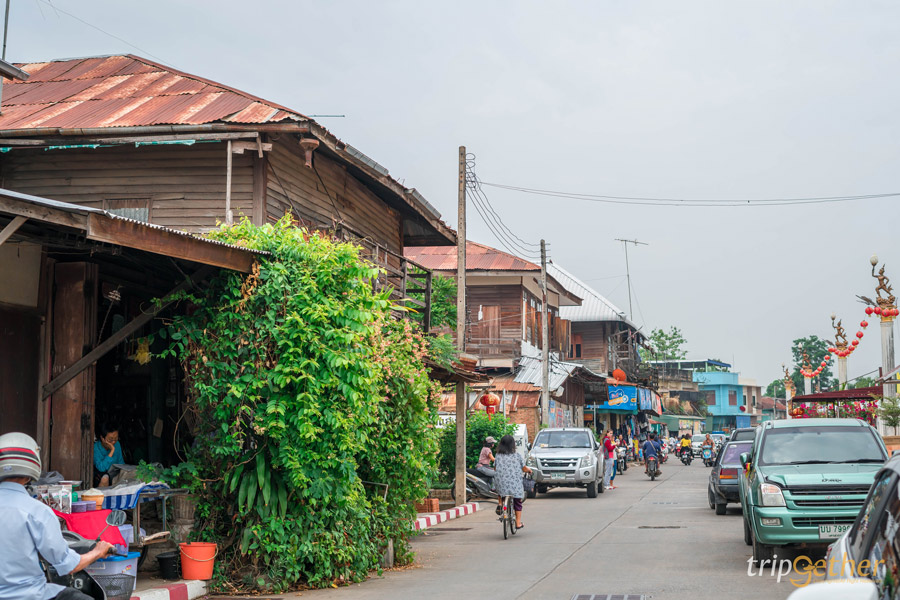 5 ตลาดชุมชนเก่า เดินช้อปย้อนเวลา อิ่มรสชาติวันวาน