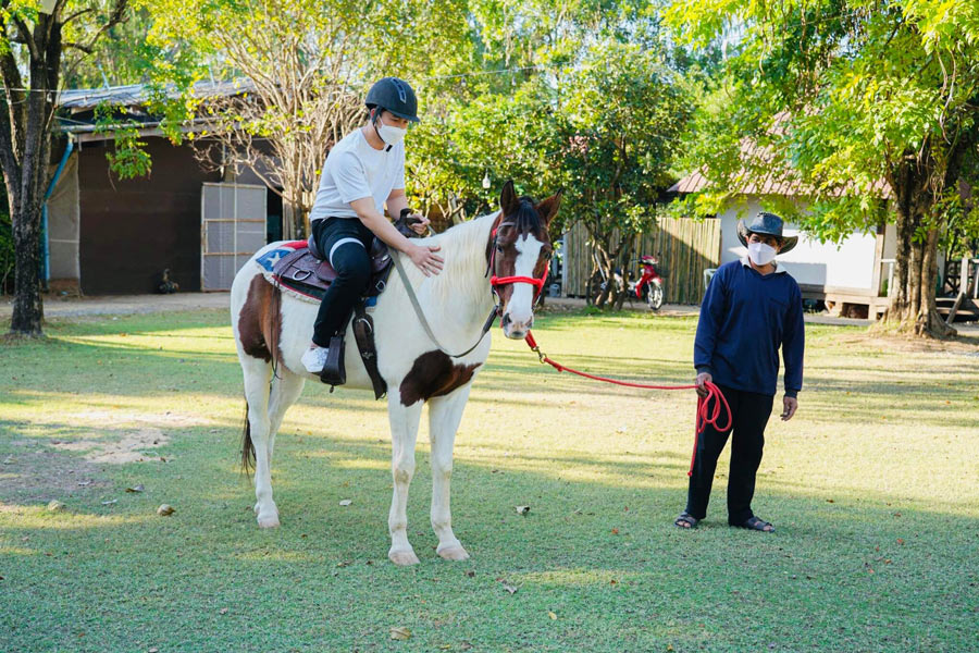 5 คาเฟ่สวย บรรยากาศดี มีกิจกรรมขี่ม้า