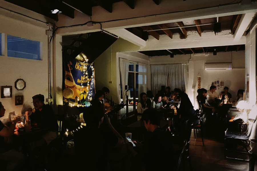 7 คาเฟ่กึ่งบาร์ บรรยากาศสุดชิลล์ น่าชวนเพื่อนไปเช็คอิน