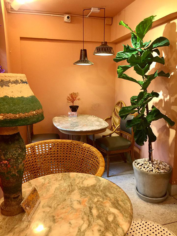 9 คาเฟ่ขนมไทย รสอร่อยดั้งเดิมในสไตล์โมเดิร์น