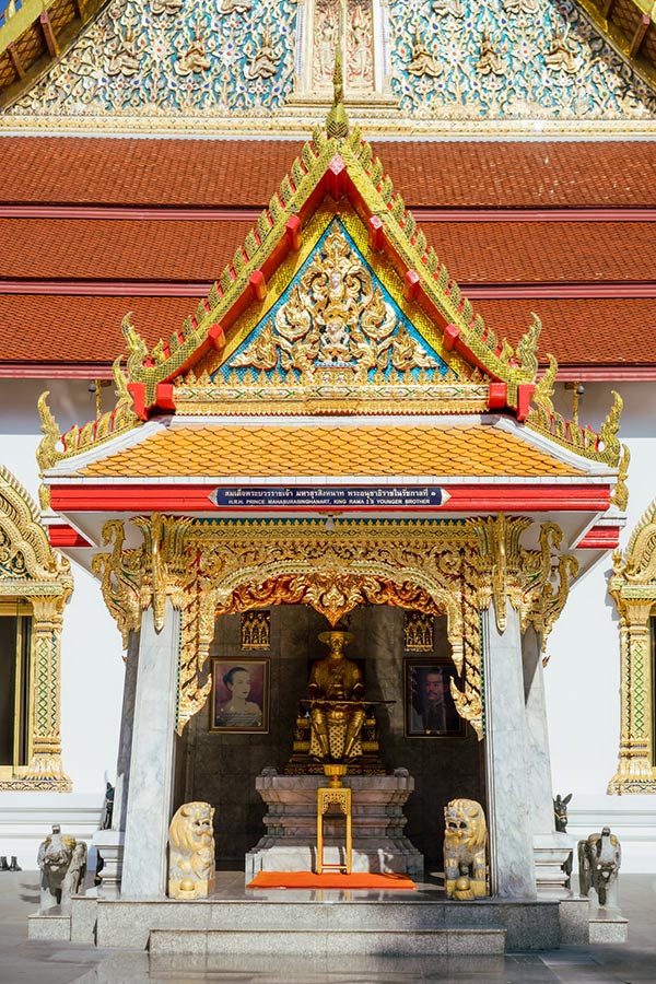 9 วัดดังกรุงเทพฯ ความหมายดี เสริมมงคลรับปี 2565