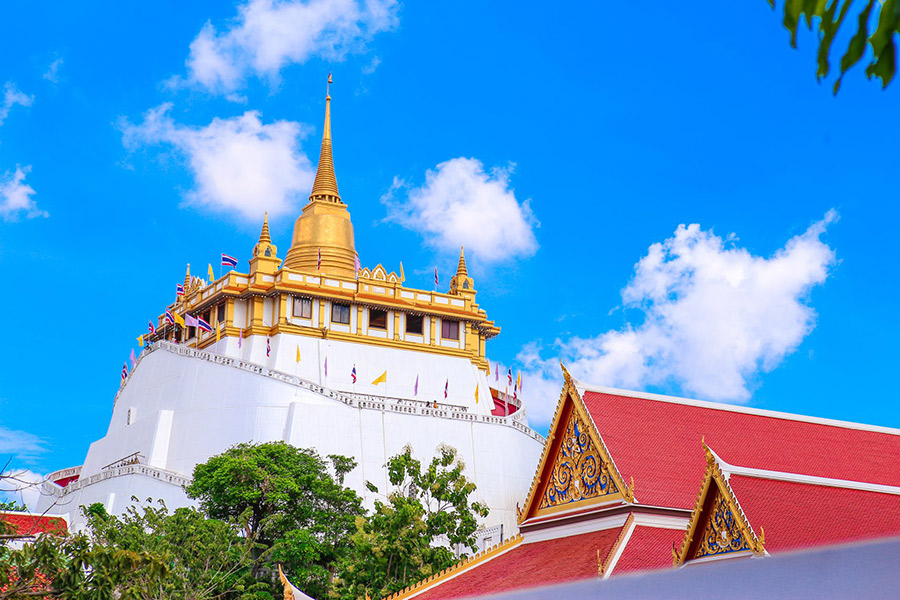 9 วัดดังกรุงเทพฯ ความหมายดี เสริมมงคลรับปี 2565