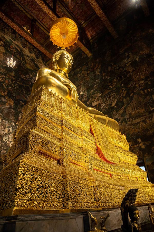 9 วัดดังกรุงเทพฯ ความหมายดี เสริมมงคลรับปี 2565