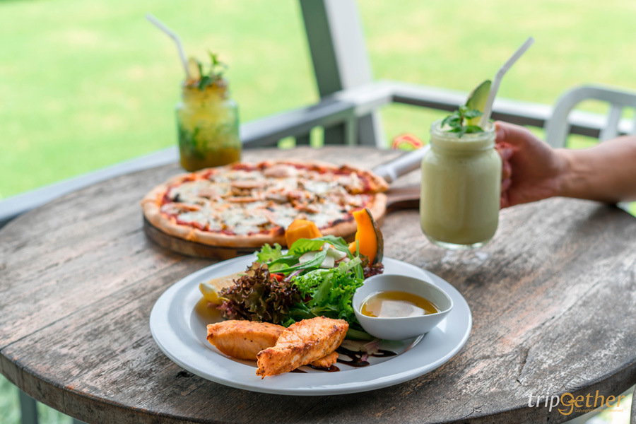 6 คาเฟ่กลางทุ่งหญ้า น่าไปเช็คอินนั่งชิลล์