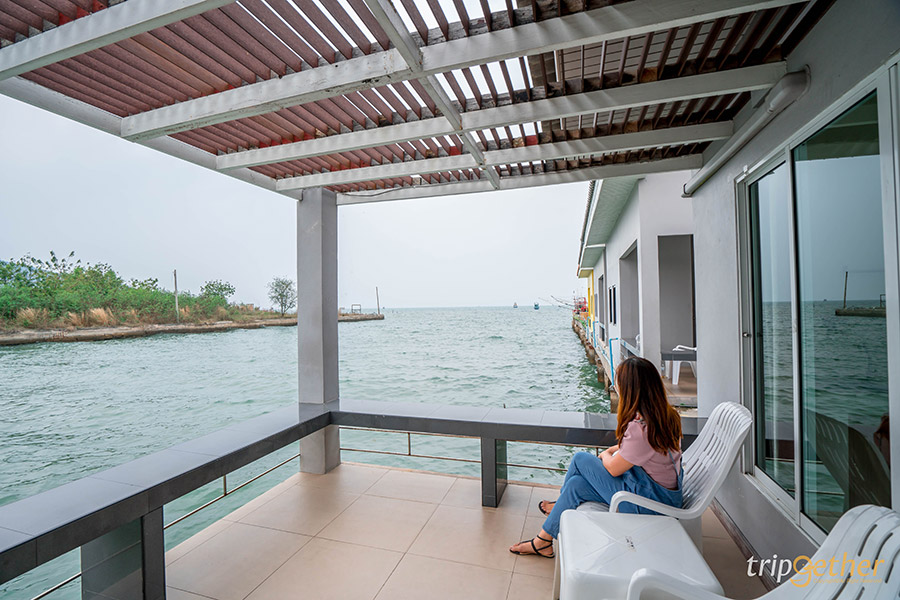 5 ที่พักชลบุรี ริมทะเล พักผ่อนชิลล์ๆ พร้อมดำน้ำ - ตกหมึก