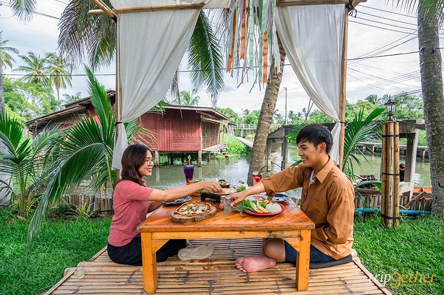 8 ร้านอร่อยใกล้กรุงเทพ บรรยากาศริมน้ำกลางสวน หยุดนี้ต้องพาครอบครัวมา!