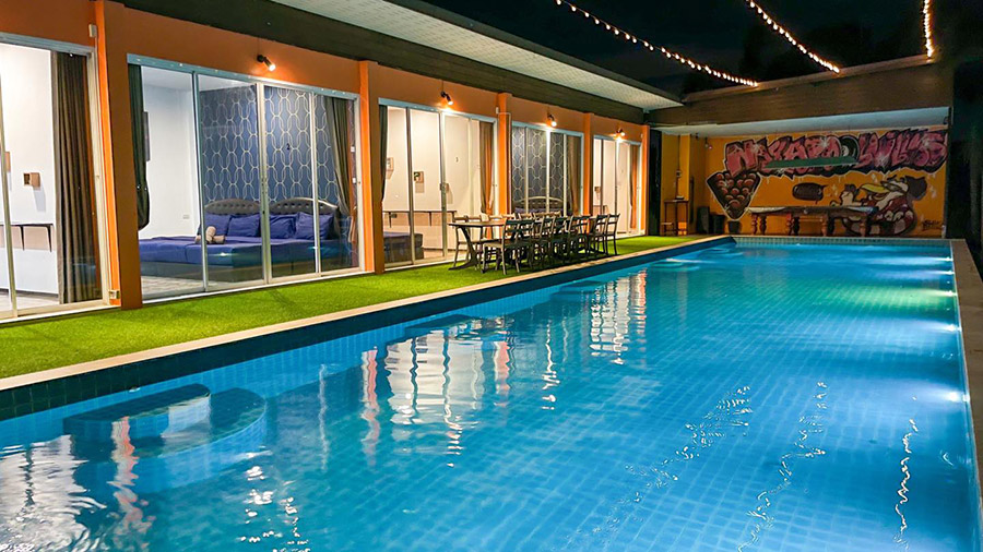 5 พูลวิลล่านครนายก เข้าพักได้ 15 คน ยกแก๊งค์มาสนุกกันให้เต็มที่!