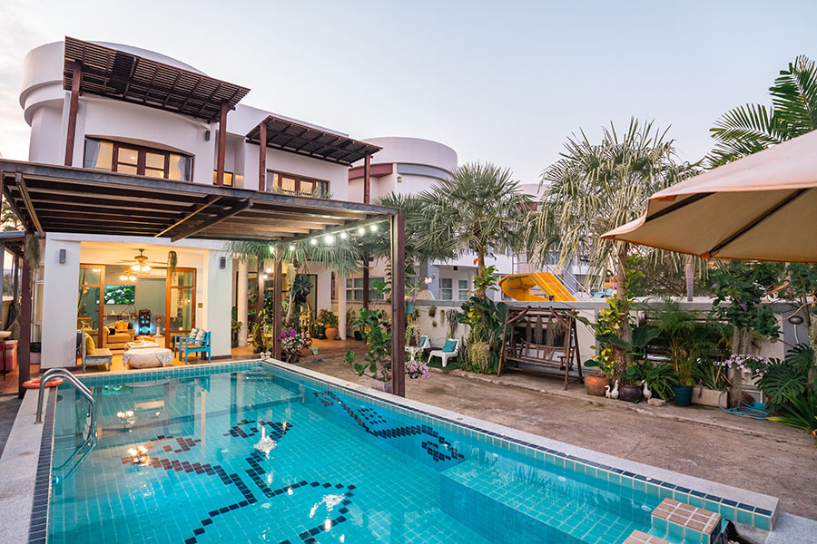 6 ที่พักประจวบ เหมาหลังกับแก๊งค์เพื่อน