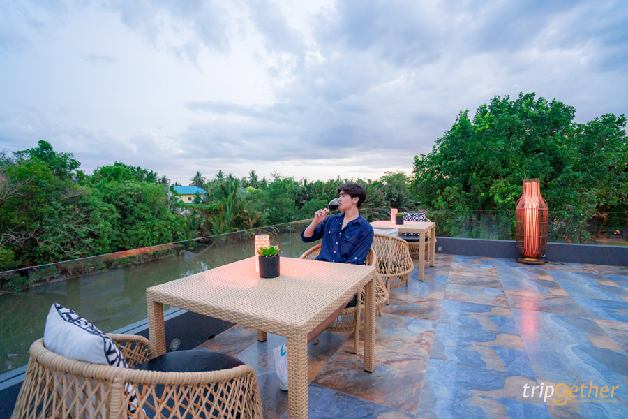 Asita Eco Resort ที่พักอัมพวาริมคลอง