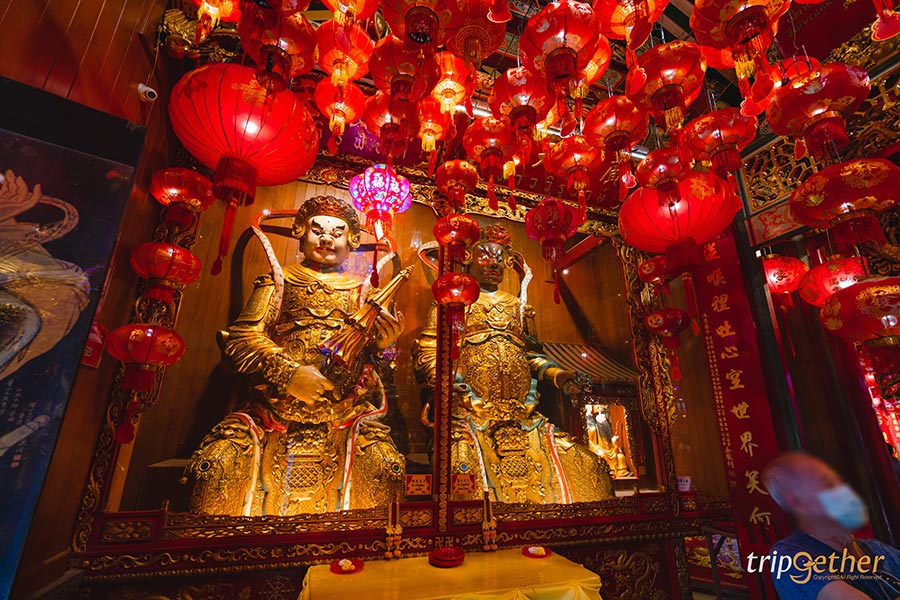 วัดมังกรกมลาวาส พิกัดมูสุดเก่าแก่ของชาวกรุง