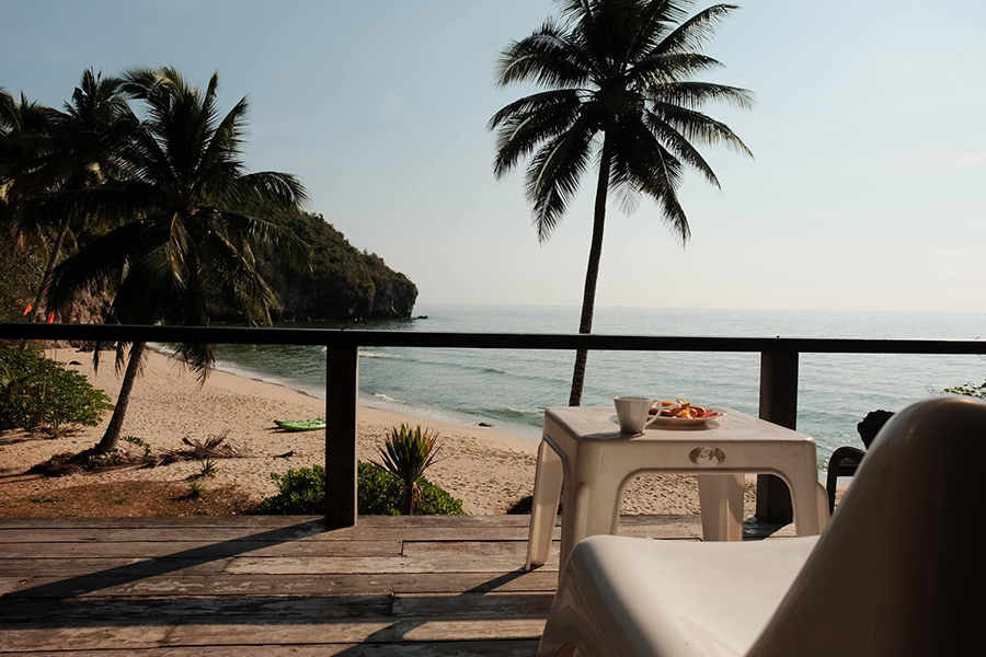 5 ที่พักชุมพรติดทะเล ดีไซน์สวย บรรยากาศเงียบสงบ