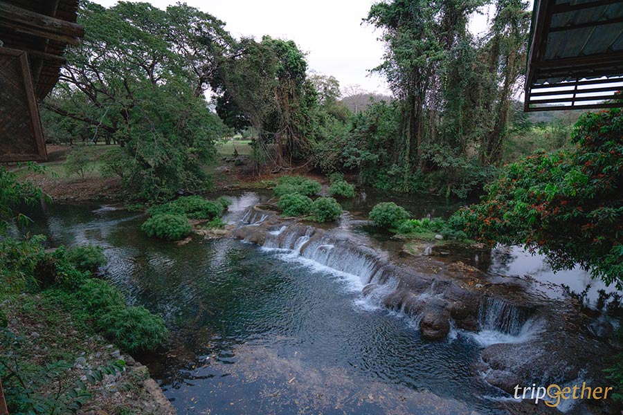 7 ร้านอาหาร คาเฟ่ริมน้ำตก