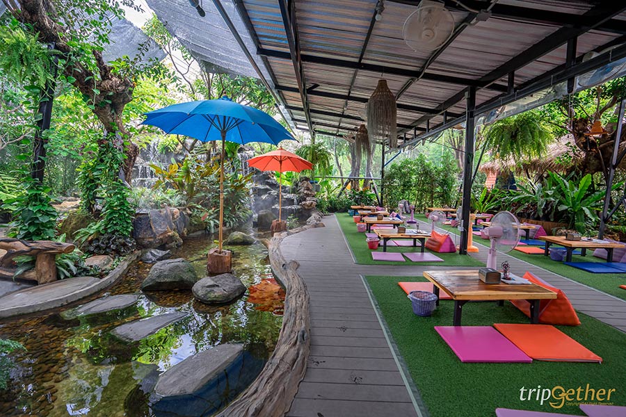 7 ร้านอาหาร คาเฟ่ริมน้ำตก
