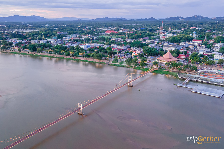 สะพานสมโภชกรุงรัตนโกสินทร์ 200 ปี สะพานแขวนตาก ชมวิวแม่น้ำปิง