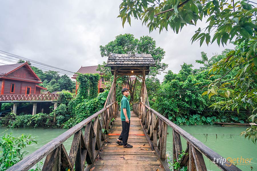เรือนแพวังน้ำทิพย์ ที่พักเมืองเฟือง