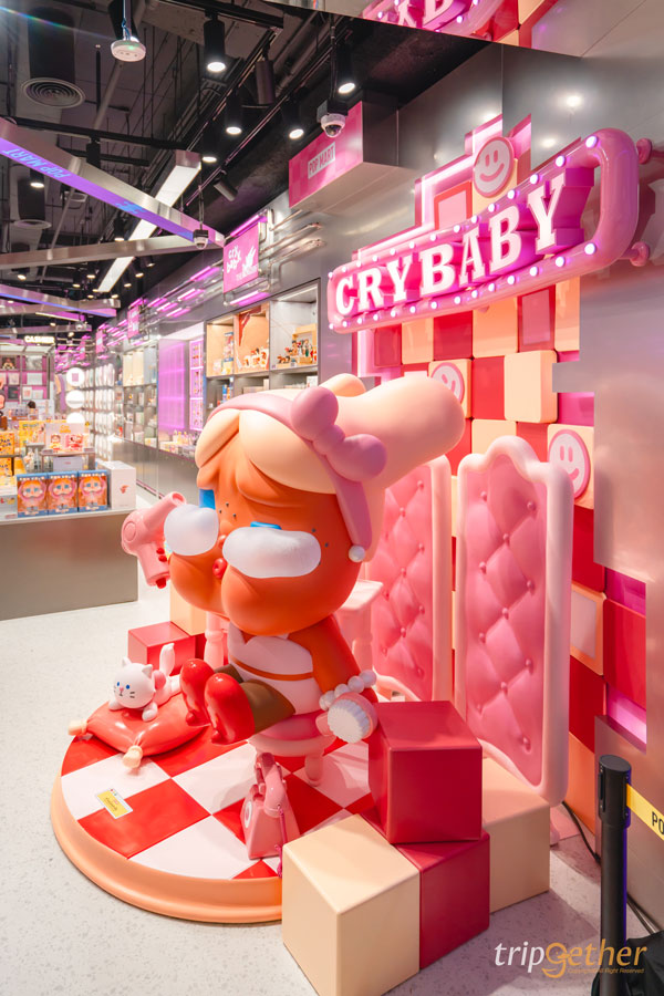 พิกัดลาดพร้าว จะต้องสะเทือน! ป๊อปมาร์ท (POP MART) เปิดตัว Flagship Store New Design คอนเซ็ปต์ใหม่ แห่งที่ 2 ในไทย ณ เซ็นทรัล ลาดพร้าว แบบเล่นใหญ่ เซอร์ไพรส์จุก!