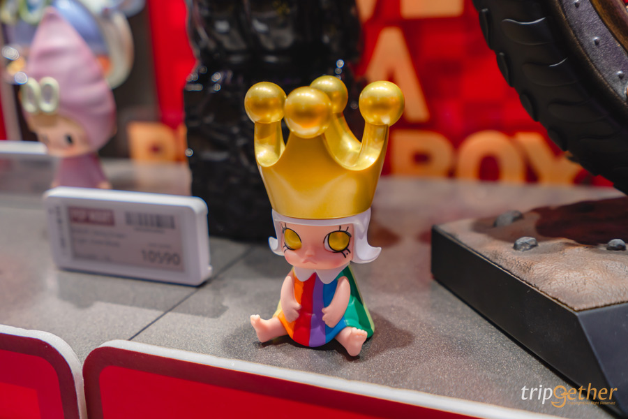 พิกัดลาดพร้าว จะต้องสะเทือน! ป๊อปมาร์ท (POP MART) เปิดตัว Flagship Store New Design คอนเซ็ปต์ใหม่ แห่งที่ 2 ในไทย ณ เซ็นทรัล ลาดพร้าว แบบเล่นใหญ่ เซอร์ไพรส์จุก!