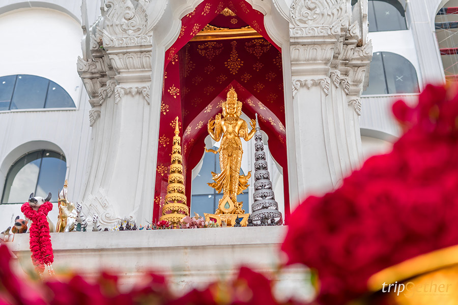 8 จุดขอพรความรัก มูแล้วได้จริง ปีนี้พร้อมสละโสด!