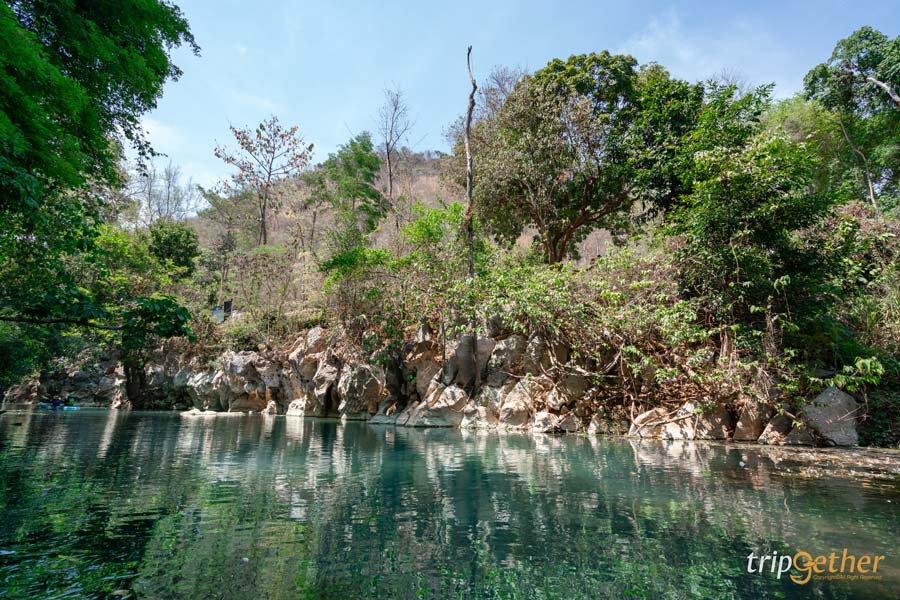 พายเรือคายัค บ่อน้ำผุดธรรมชาติบ้านท่าช้าง