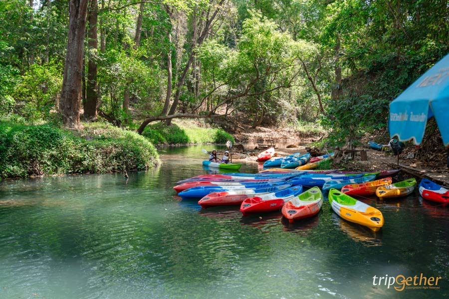 พายเรือคายัค บ่อน้ำผุดธรรมชาติบ้านท่าช้าง