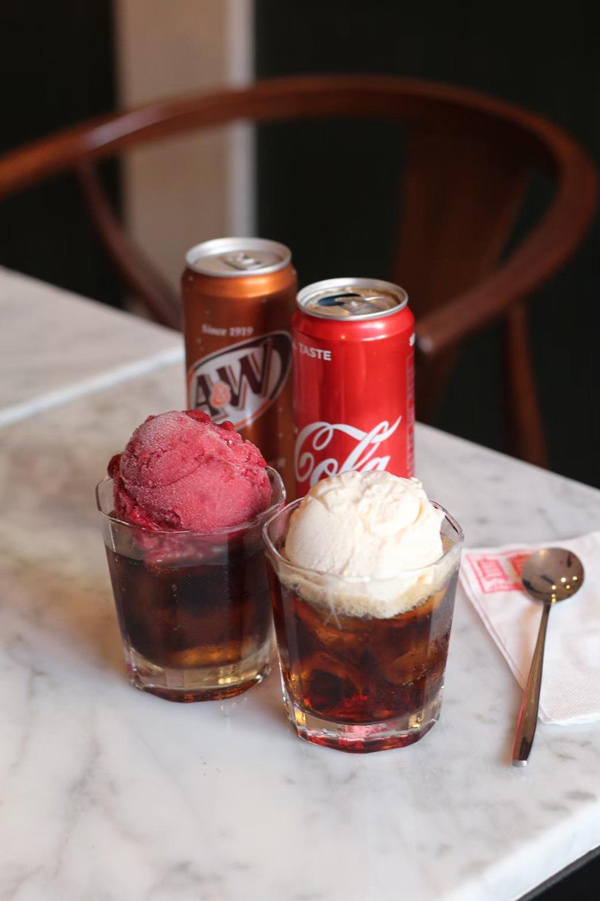 ร้านไอศกรีมในกรุงเทพ