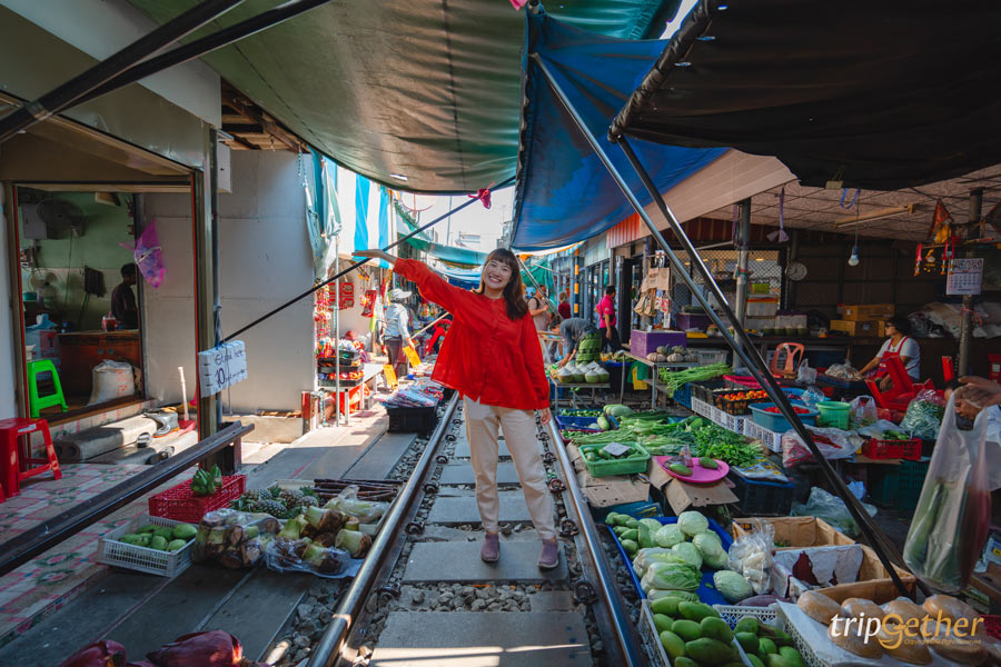 ตลาดร่มหุบ สมุทรสงคราม