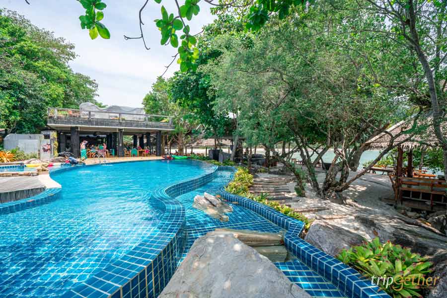 กัปตันฮุ๊กรีสอร์ท