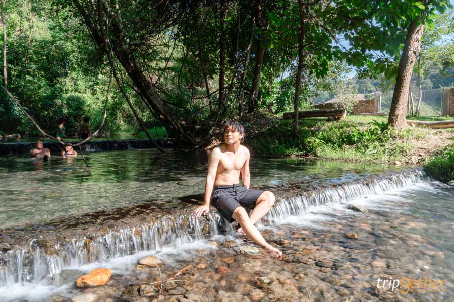 บ่อน้ำพุร้อนไทรงาม