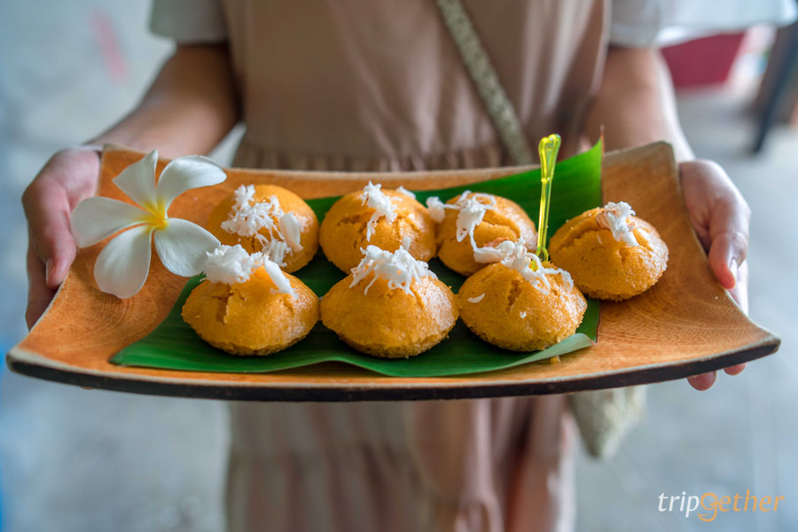 ตลาดน้ำทุ่งบัวแดง