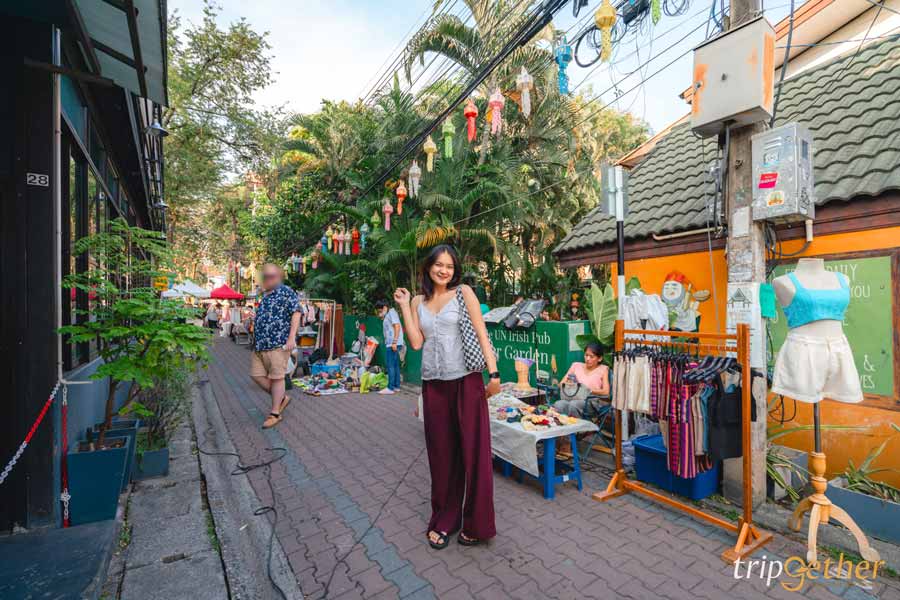 ถนนคนเดินกองเก่าล่ามช้าง เชียงใหม่ อบอุ่นเรียบง่ายสไตล์ล้านนาแท้ๆ