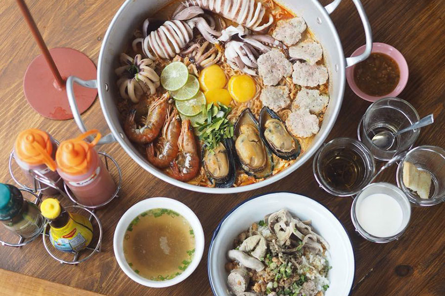 26219700_412215852533917_1499618012486722299_n