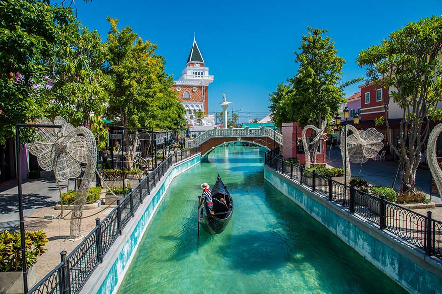 37723816_1822199914523352_3793777065329688576_o