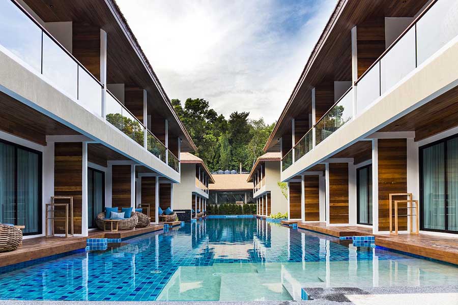 Akira lipe resrort_1