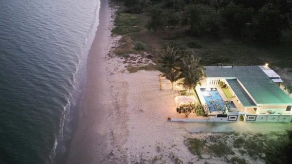 6 ที่พักประจวบ เหมาหลังกับแก๊งค์เพื่อน