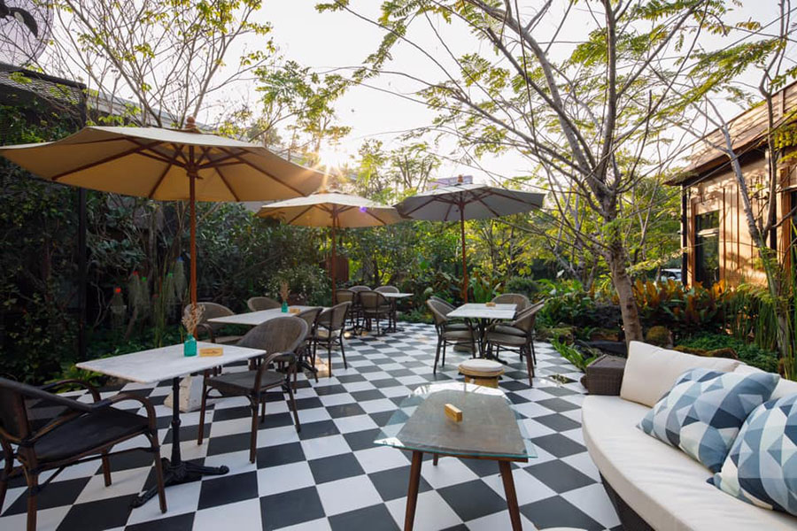 6 คาเฟ่เชียงใหม่นั่งชมวิวสวยท่ามกลางธรรมชาติสุดร่มรื่น แถมมุมถ่ายรูปสวยปัง!!