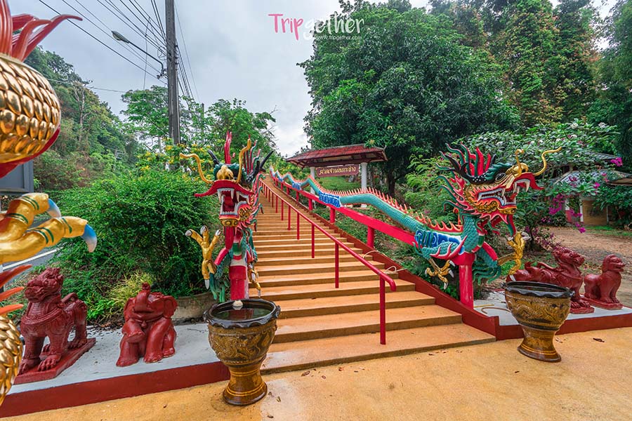 Chao_Por_Koh_Chang_Shrine-1