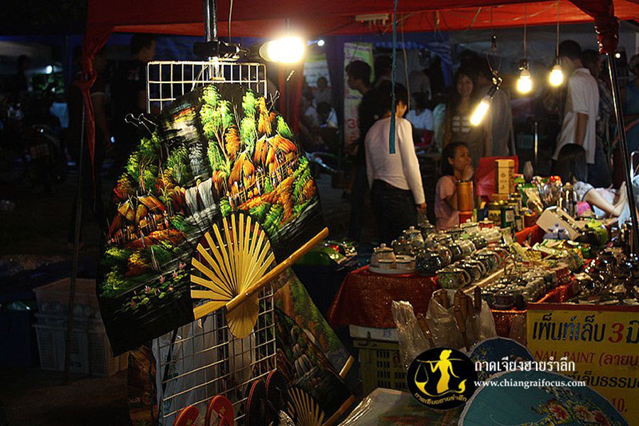 Chiangraiwalkingstreet-1