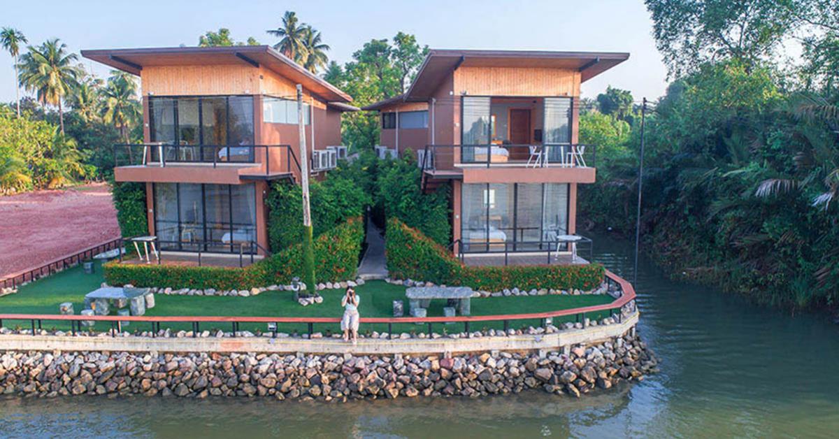 10 ที่พักสวยริมน้ำอัมพวา พาคนรักมาพักผ่อน นอนฝันกันแบบชิลล์ๆ 10 ที่พักสวยริมน้ำอัมพวา พาคนรักมาพักผ่อน นอนฝันกันแบบชิลล์ๆ