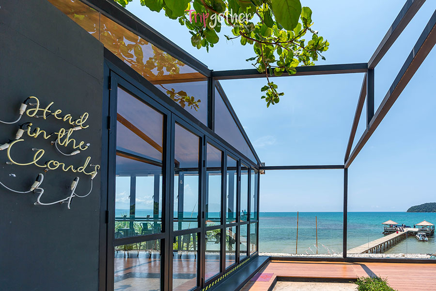 Head_in_the_clouds-10